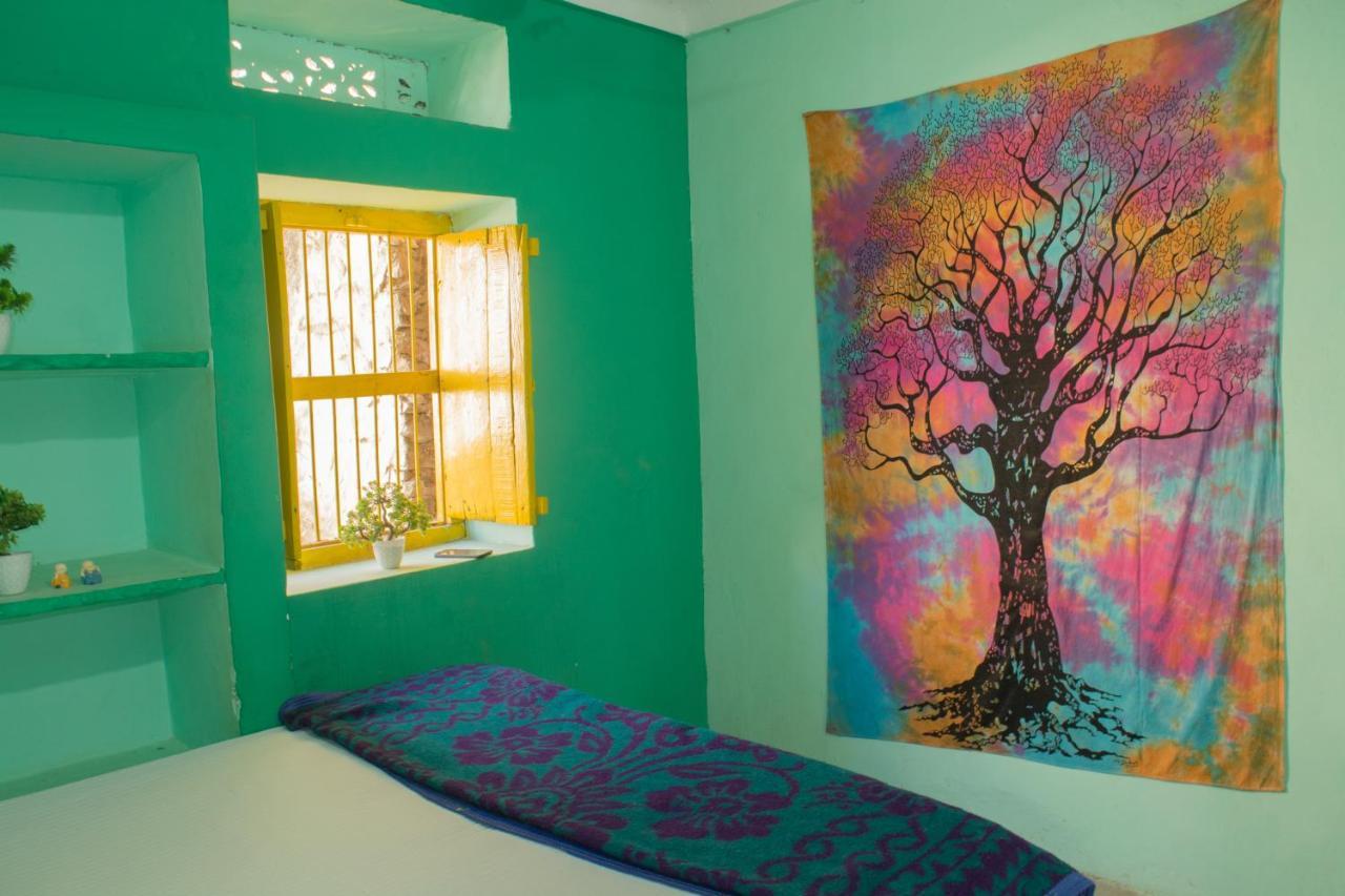 12 Monks Backpackers Community Hostel Пушкар Екстериор снимка