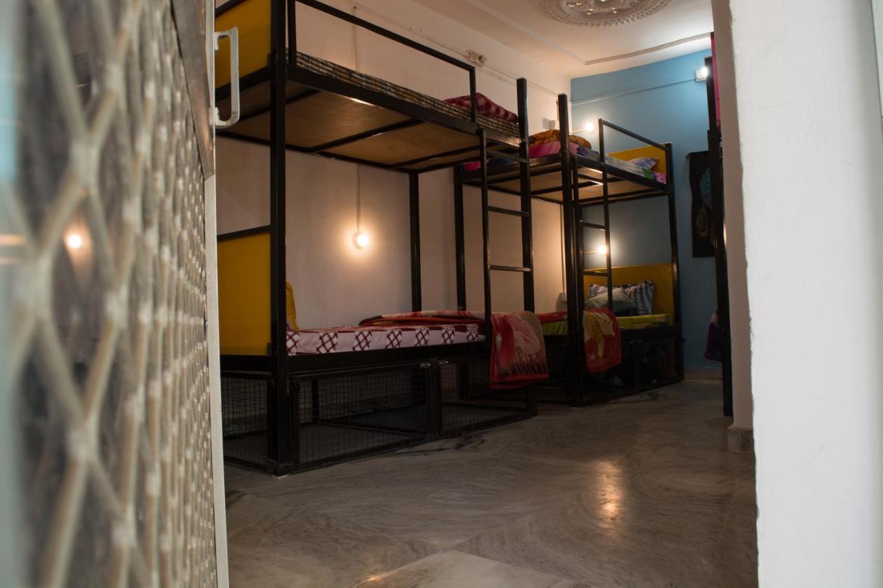 12 Monks Backpackers Community Hostel Пушкар Екстериор снимка