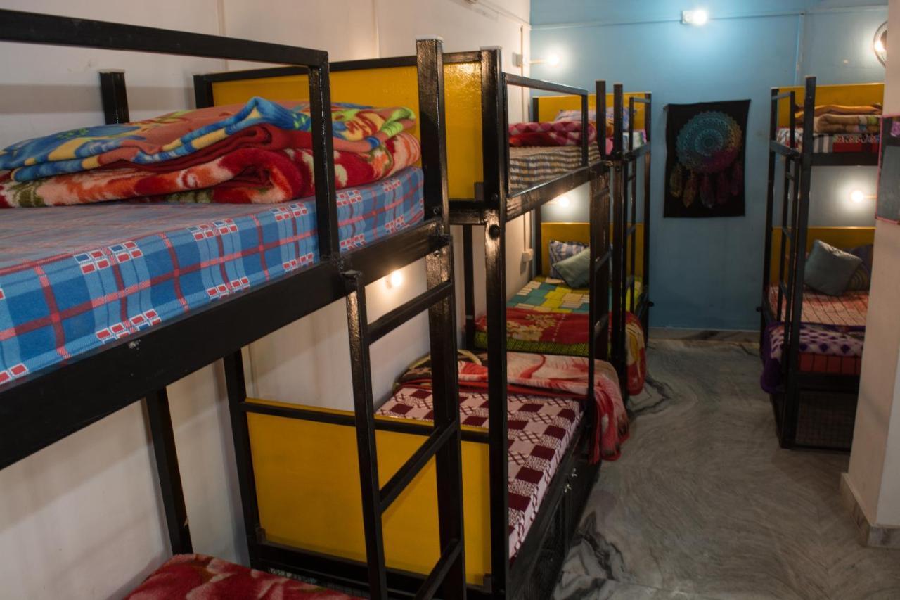 12 Monks Backpackers Community Hostel Пушкар Екстериор снимка