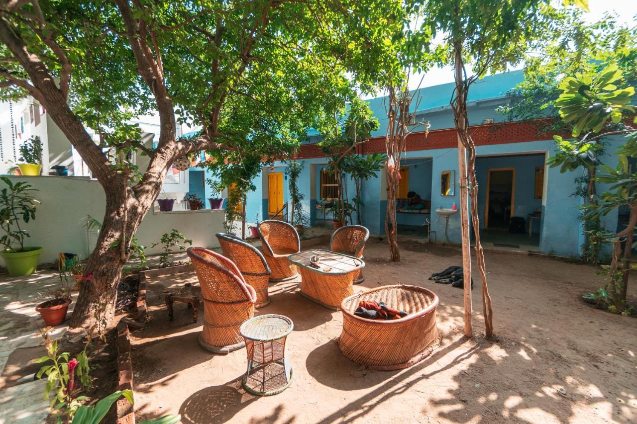 12 Monks Backpackers Community Hostel Пушкар Екстериор снимка