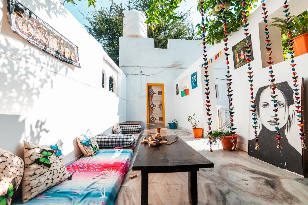 12 Monks Backpackers Community Hostel Пушкар Екстериор снимка
